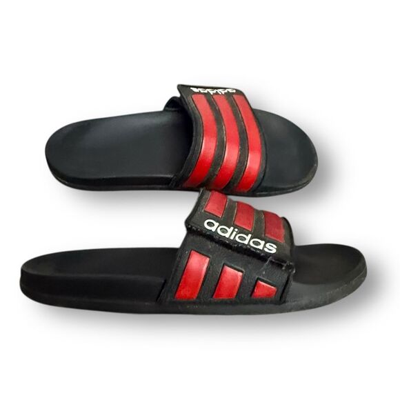 Adidas Slides Black Red Contoured Slip on Sandals Men’s size 9 - Picture 1 of 8